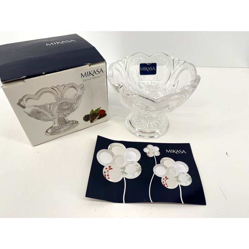 Mikasa Eternal Romance Crystal Footed Bowl 5 Inch Pedestal Germany 2011 Gift